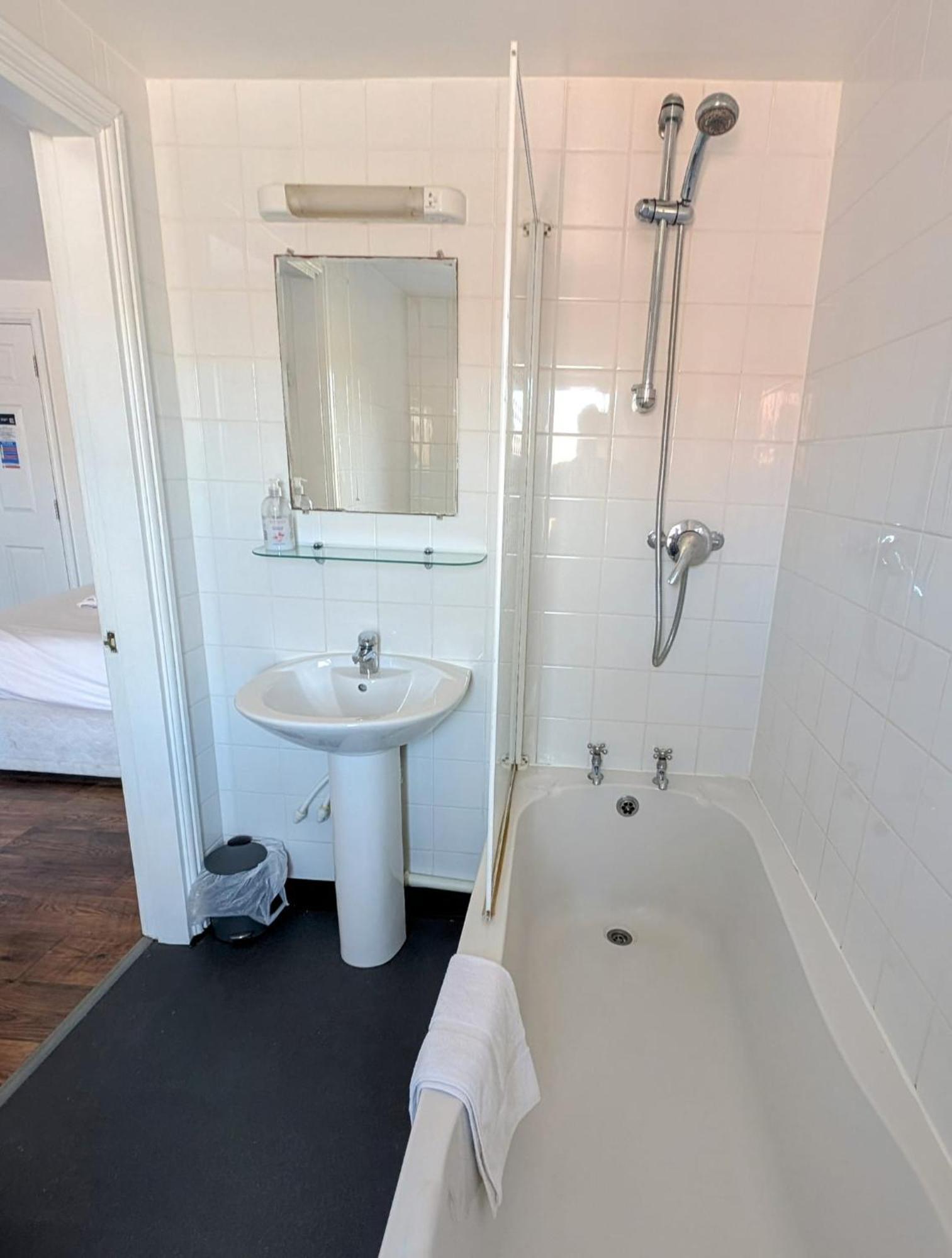 Oyo Aparthotel Hathern Экстерьер фото